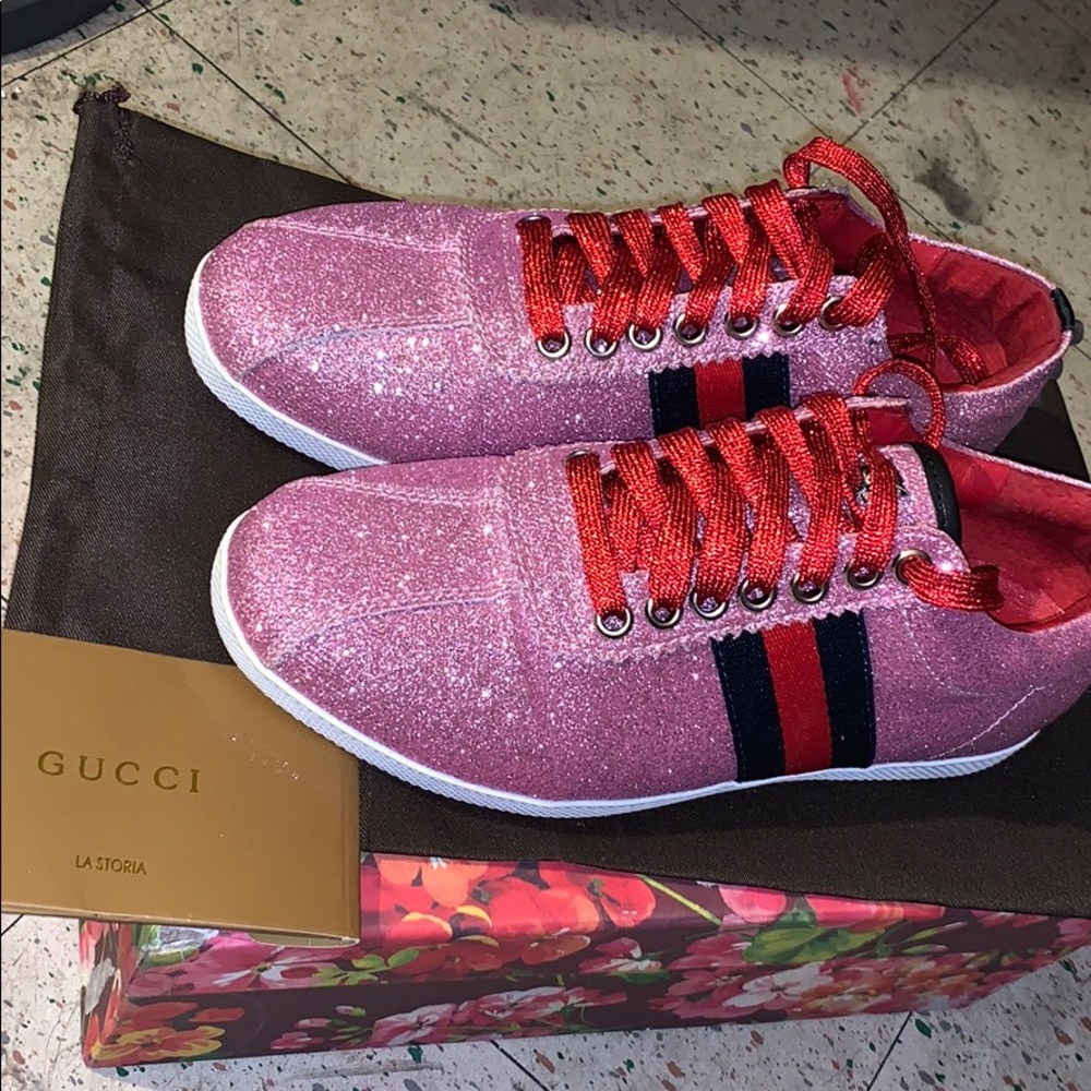 GUCCI SNEAKERS